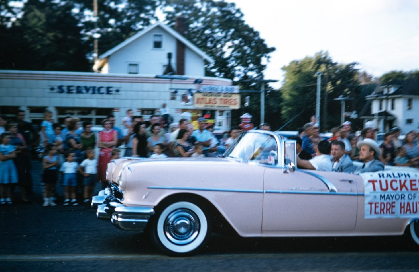The History Behind Popular Retro Commercials